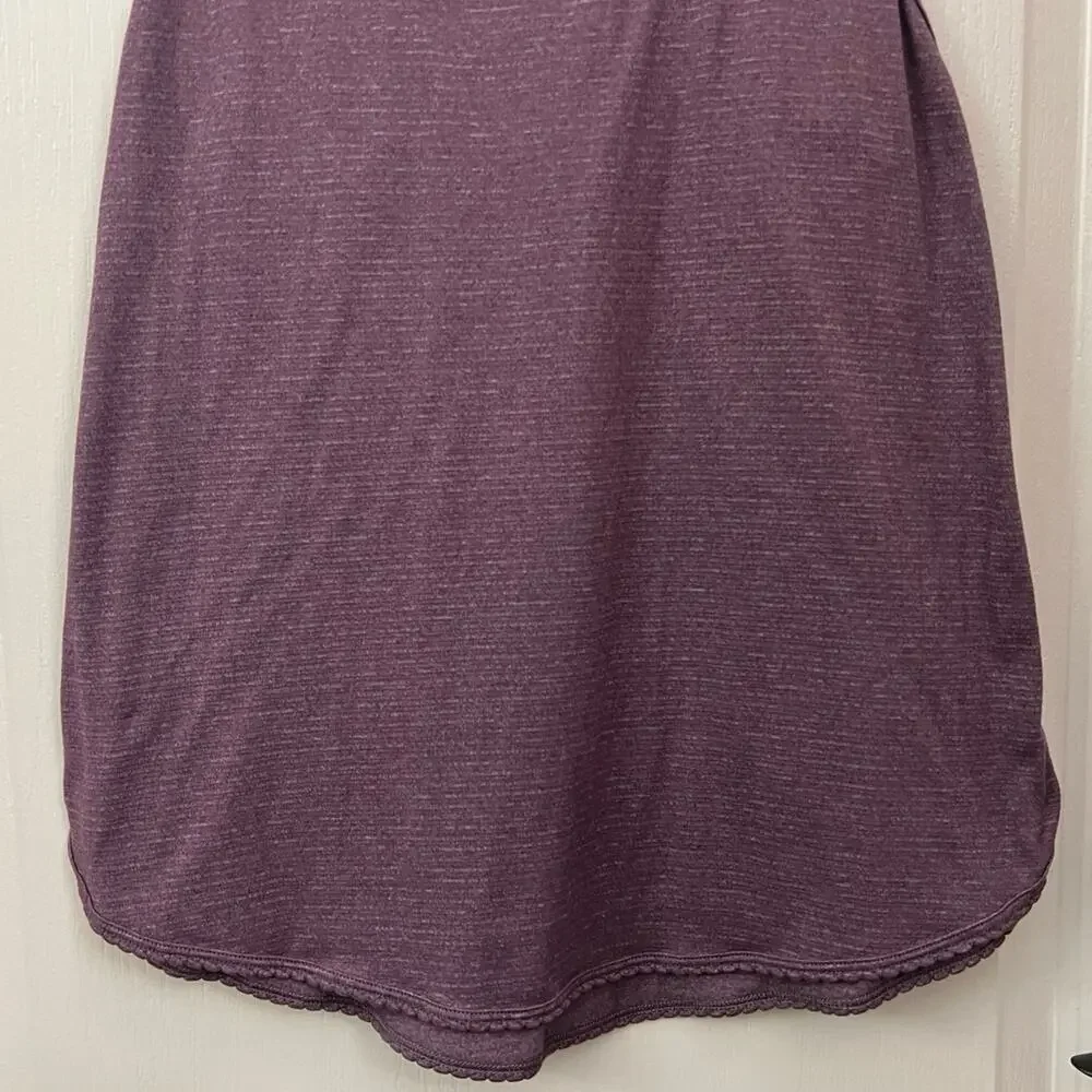 Lululemon 105 F Singlet in the color Heathered Purple Fog Tank Top Size 4